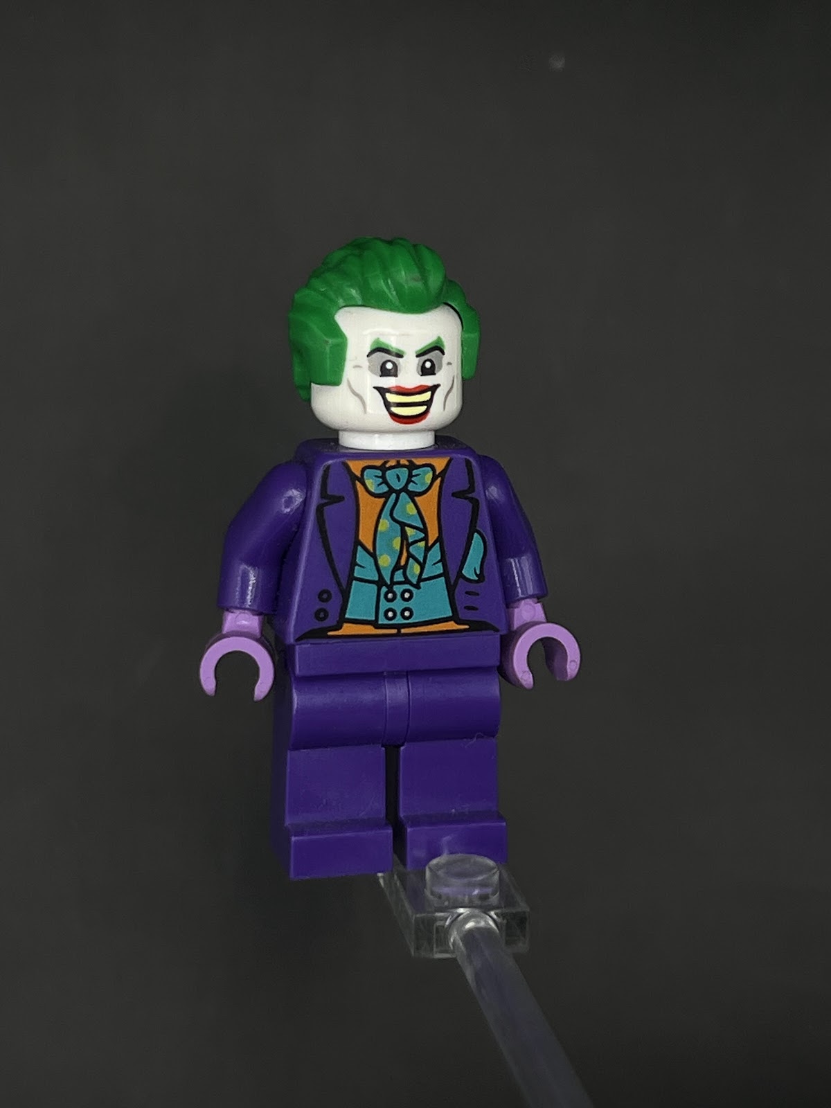 LEGO Minifigura Joker Turqueza Sin Sombrero - DC Épica