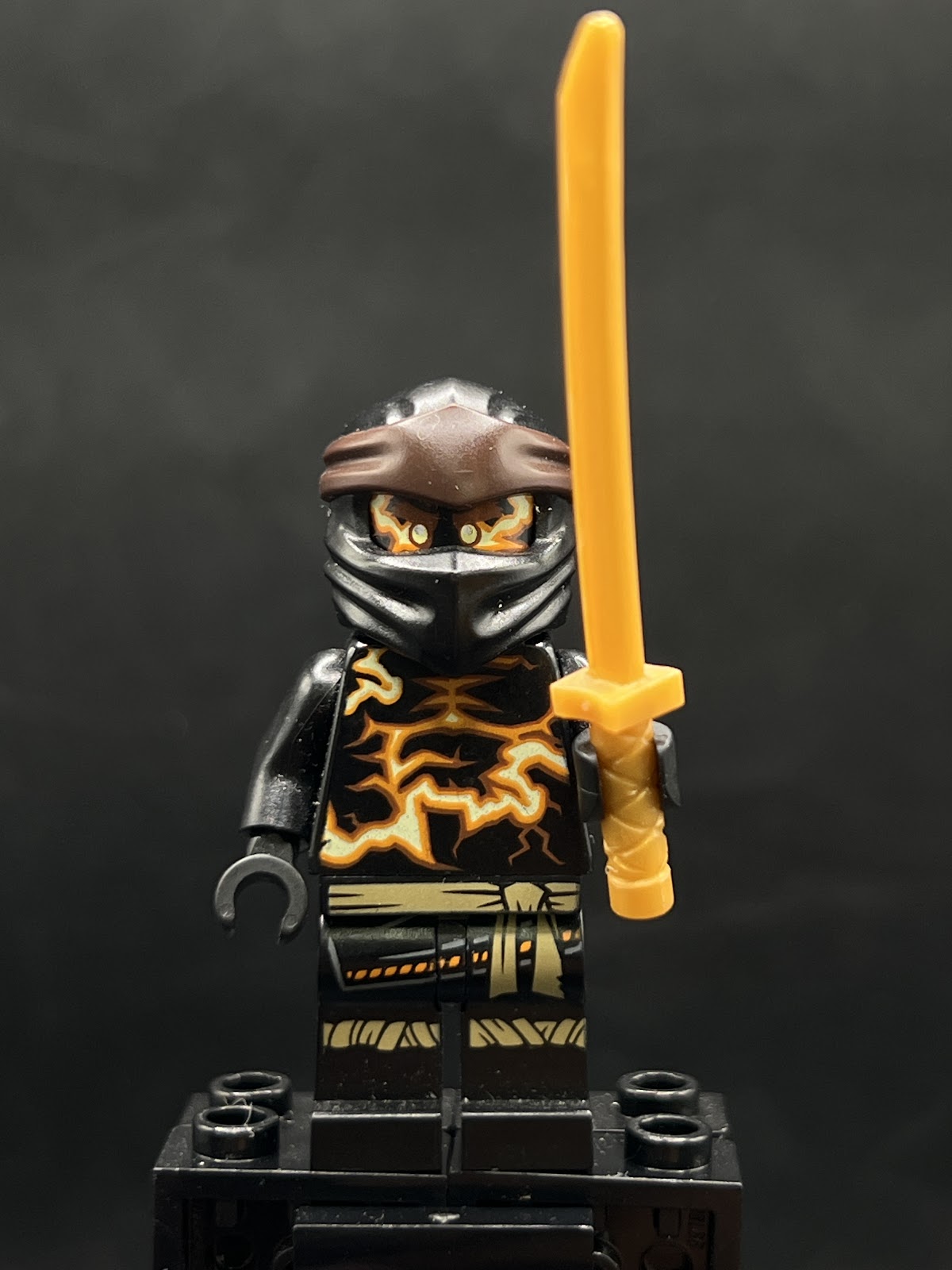 Cole - Spinjitzu Burst - Foto real - DagaBlocks