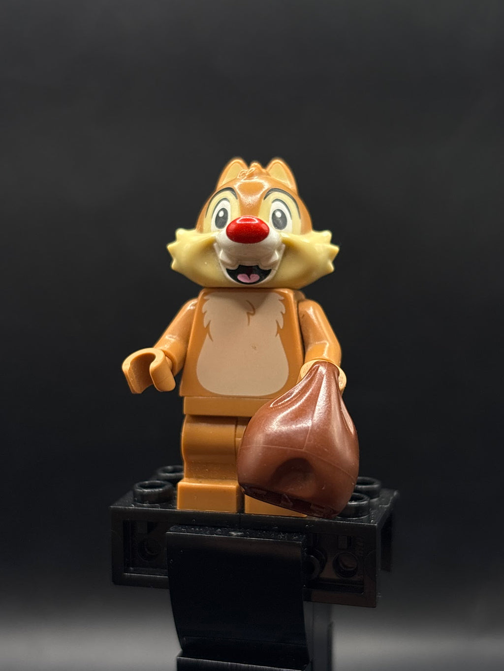 Dale, Disney, Series 2 (Minifigure Only without Stand and Accessories) - Foto real - DagaBlocks