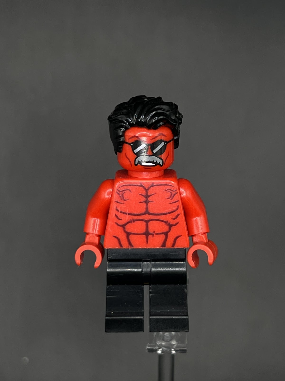 LEGO Minifigura Red Hulk - Marvel Legendaria