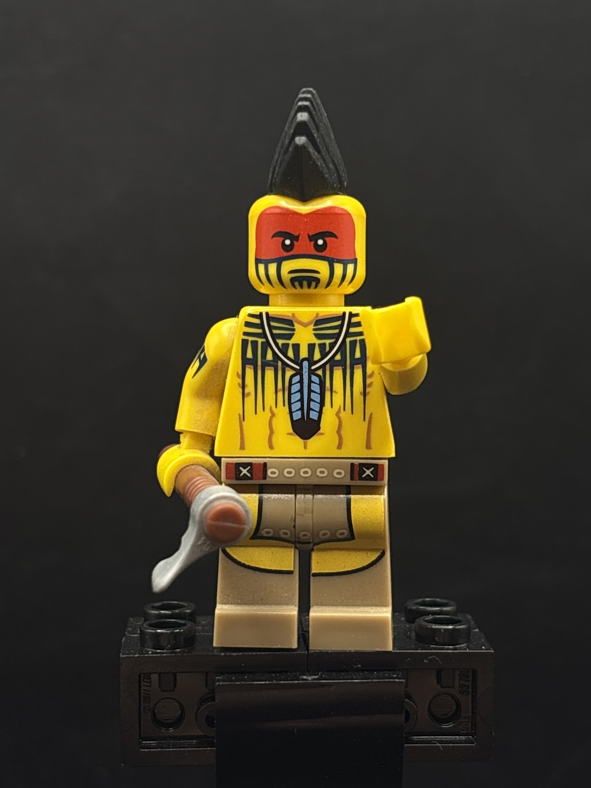 Tomahawk Warrior, Series 10 (Minifigure Only without Stand and Accessories) - Foto real - DagaBlocks