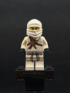 Zane - The Golden Weapons - Foto real - DagaBlocks