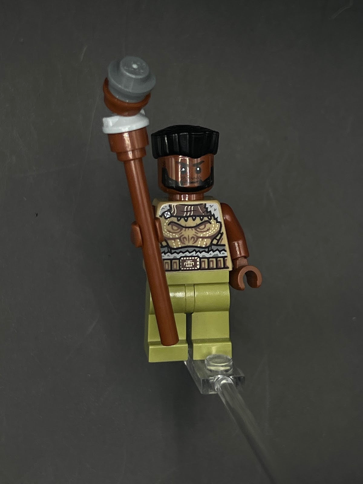 LEGO Minifigura M´Baku - Marvel Legendaria