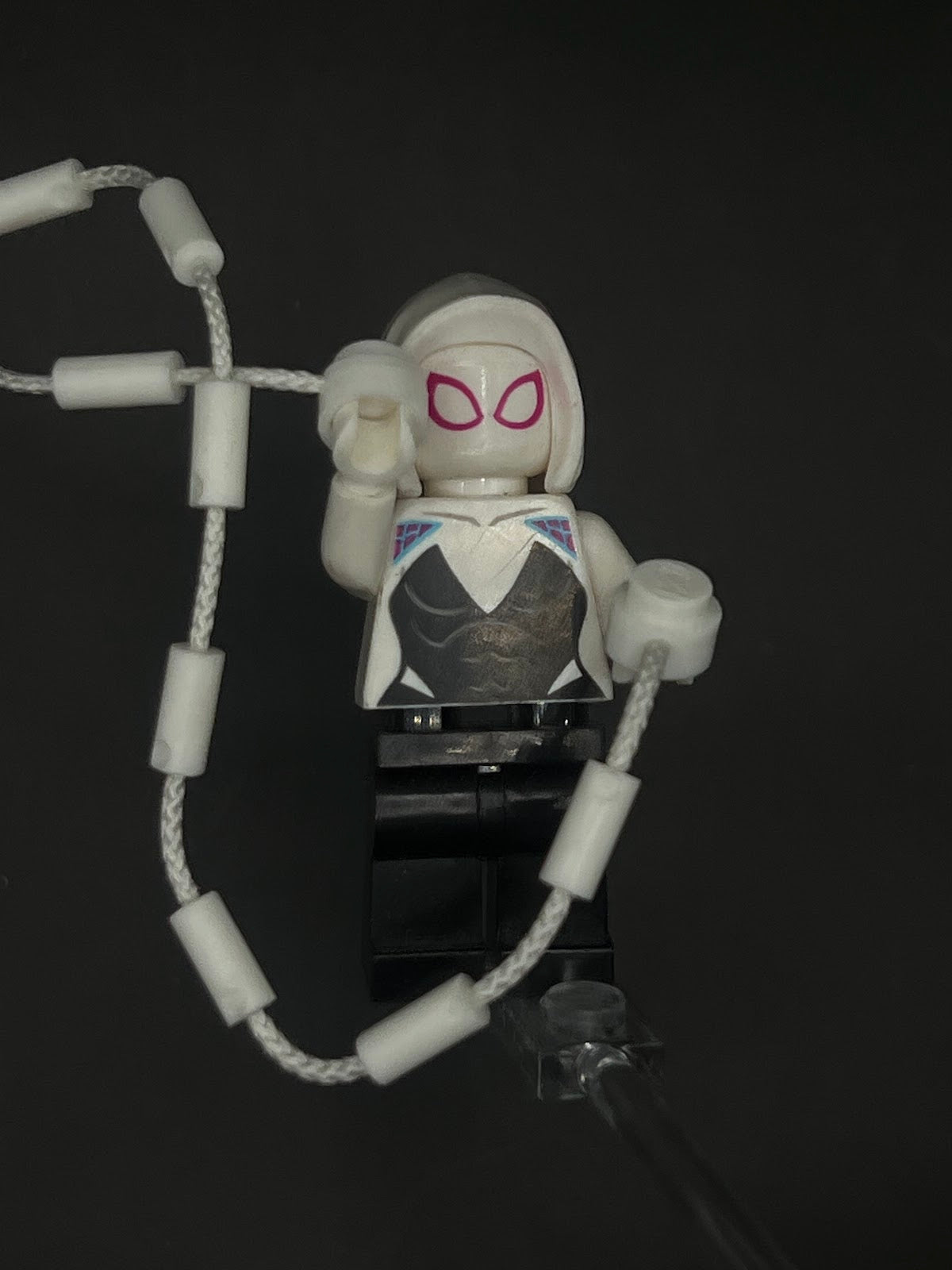 LEGO Minifigura Spider Gwen - Marvel Épica