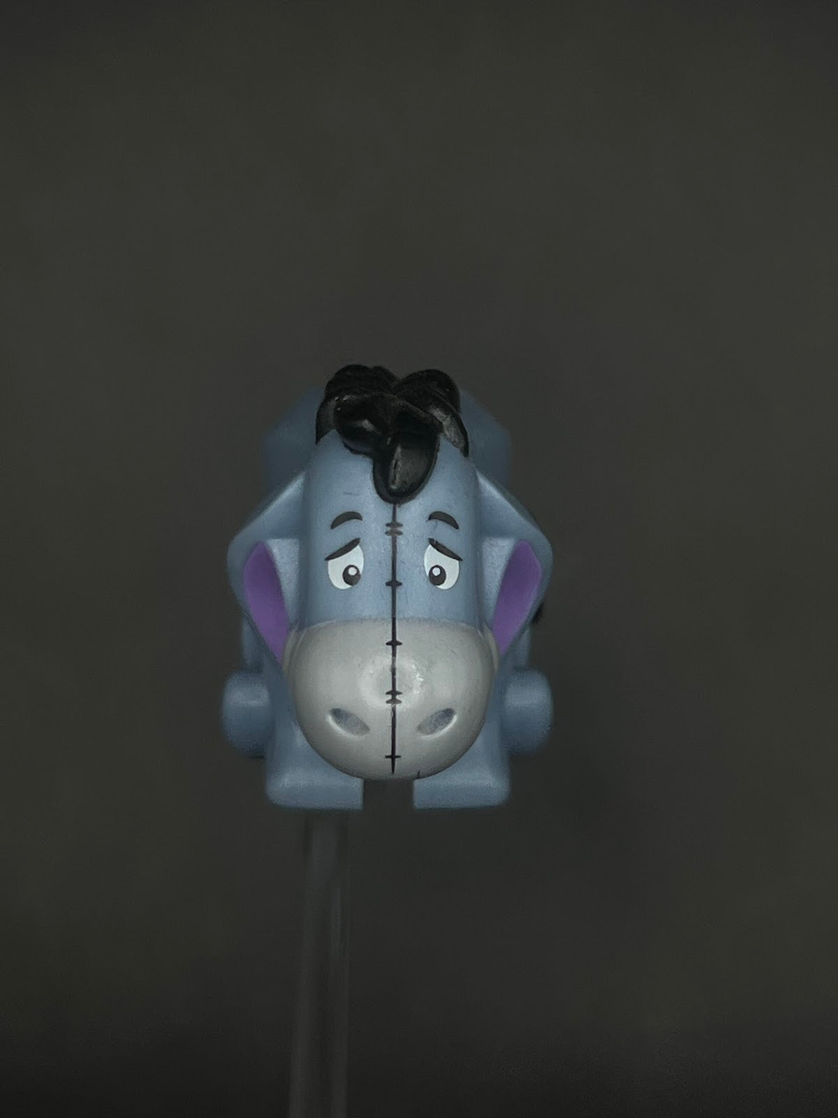 LEGO Minifigura Eeyore - Disney Épica