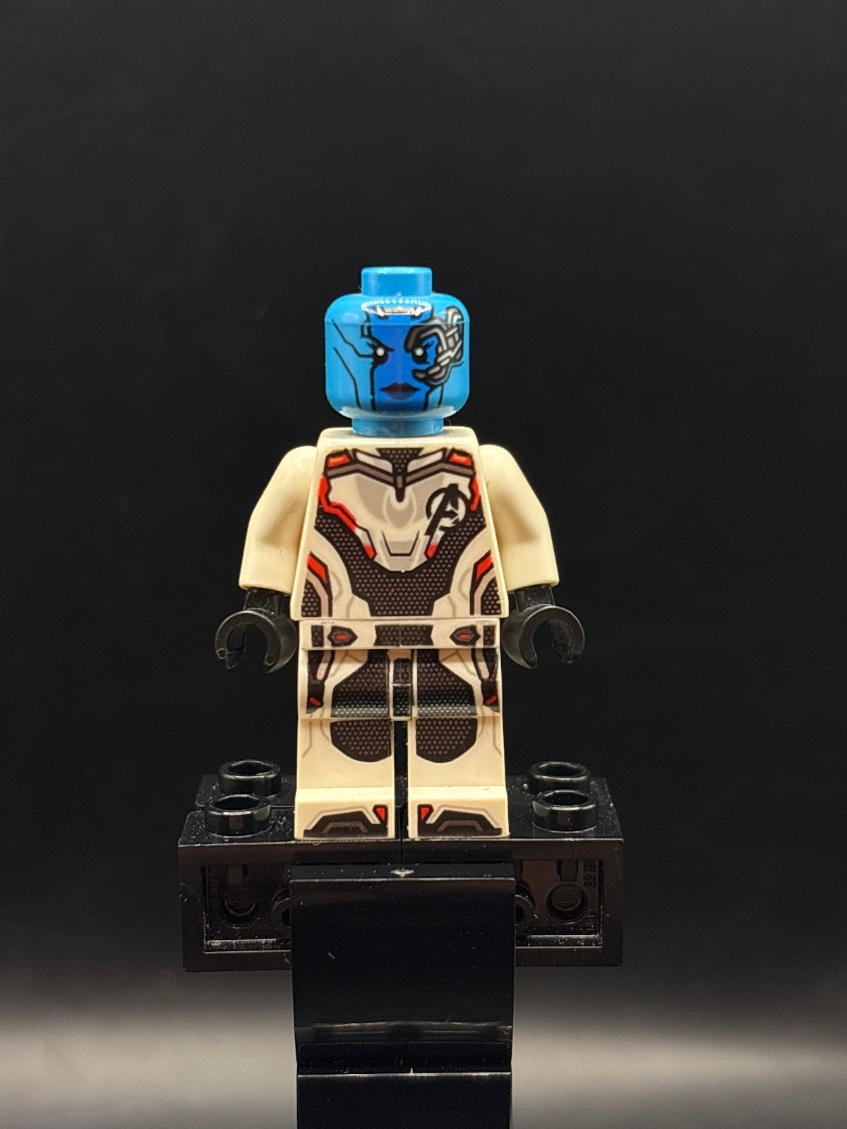 Nebula - White Jumpsuit - Foto real - DagaBlocks