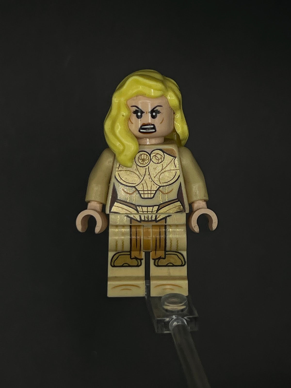 LEGO Minifigura Thena - Marvel Épica