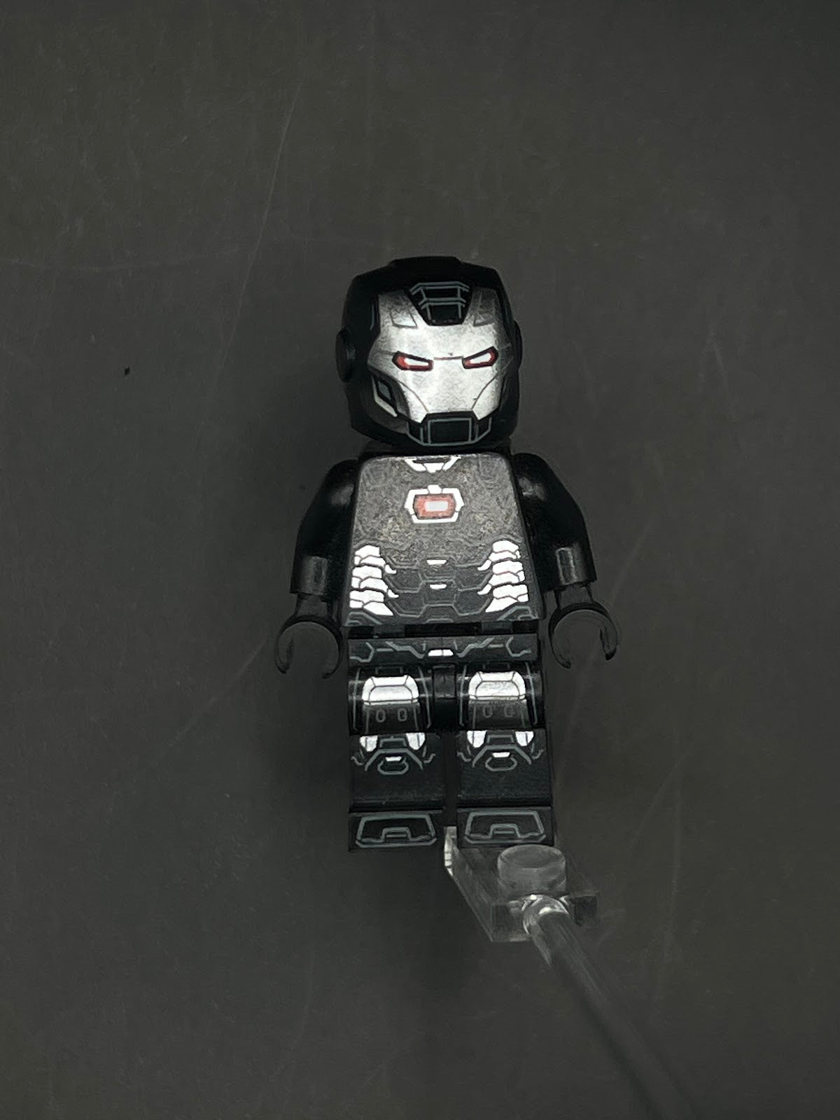 LEGO Minifigura War Machine Negro - Marvel Épica