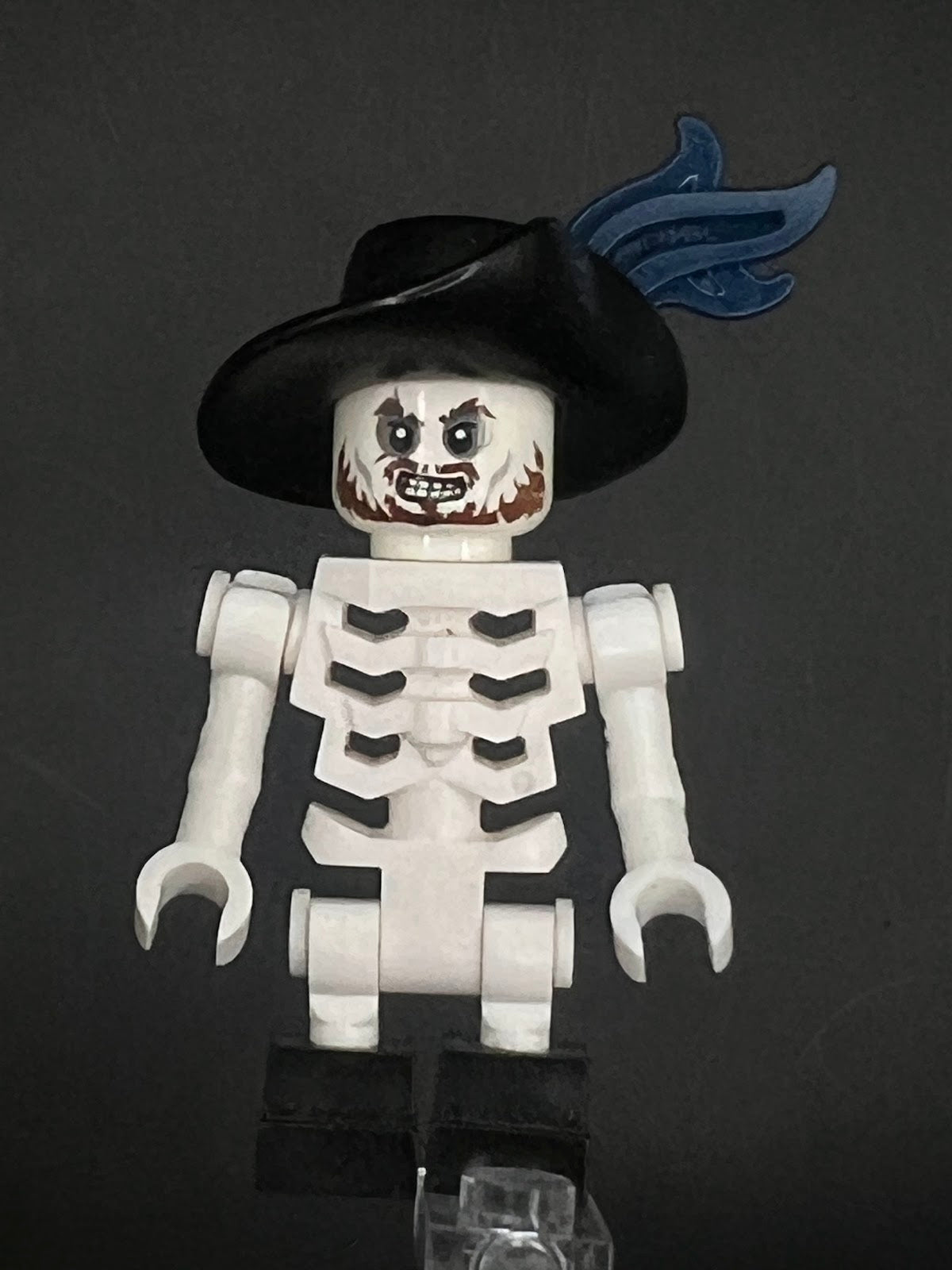 LEGO Minifigura Skeleton Barbossa - Colección Épica