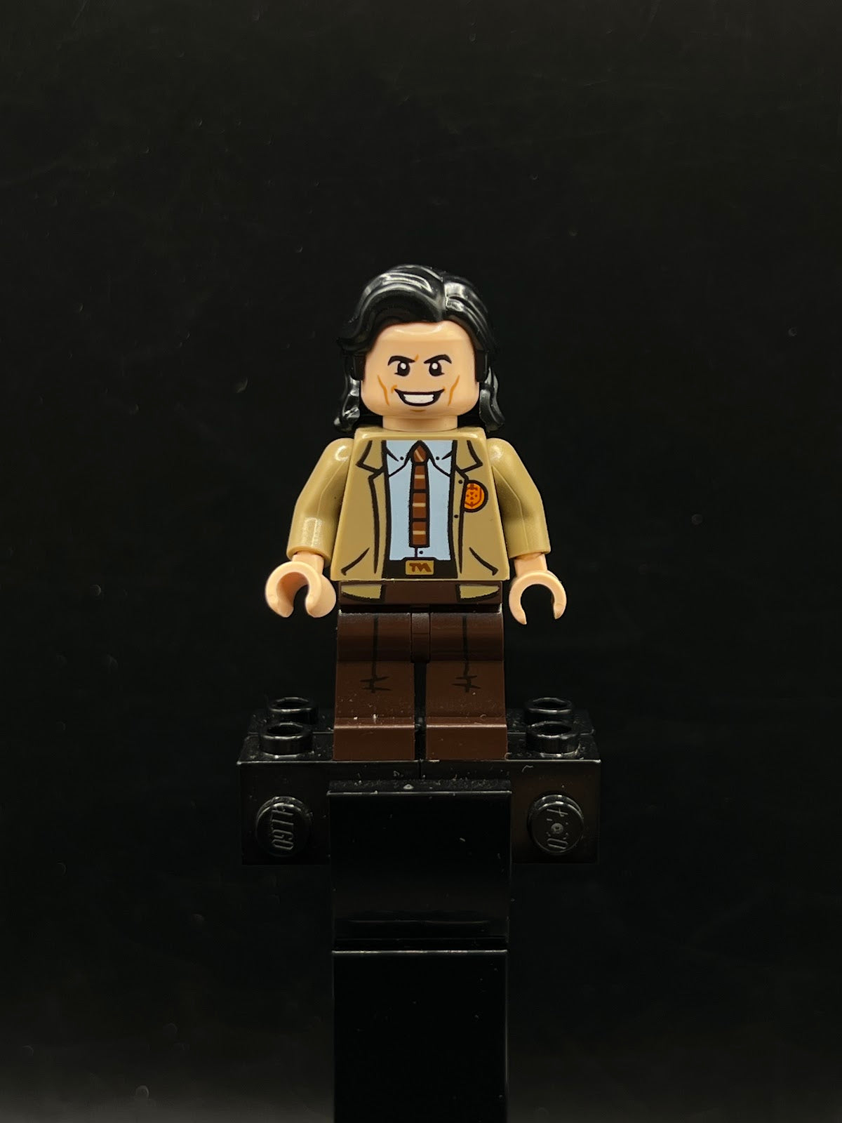 Loki, Marvel Studios, Series 1 (Minifigure Only without Stand and Accessories) - Foto real - DagaBlocks
