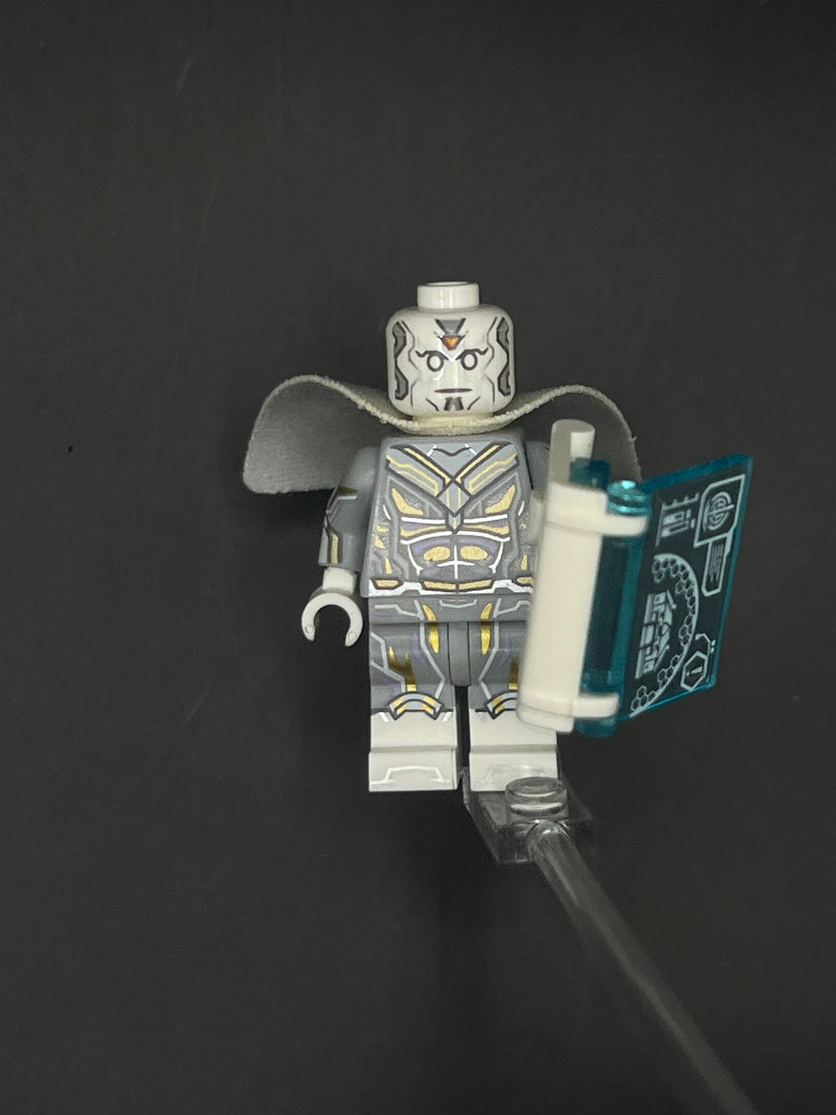 LEGO Minifigura Vision Blanco - Marvel Legendaria