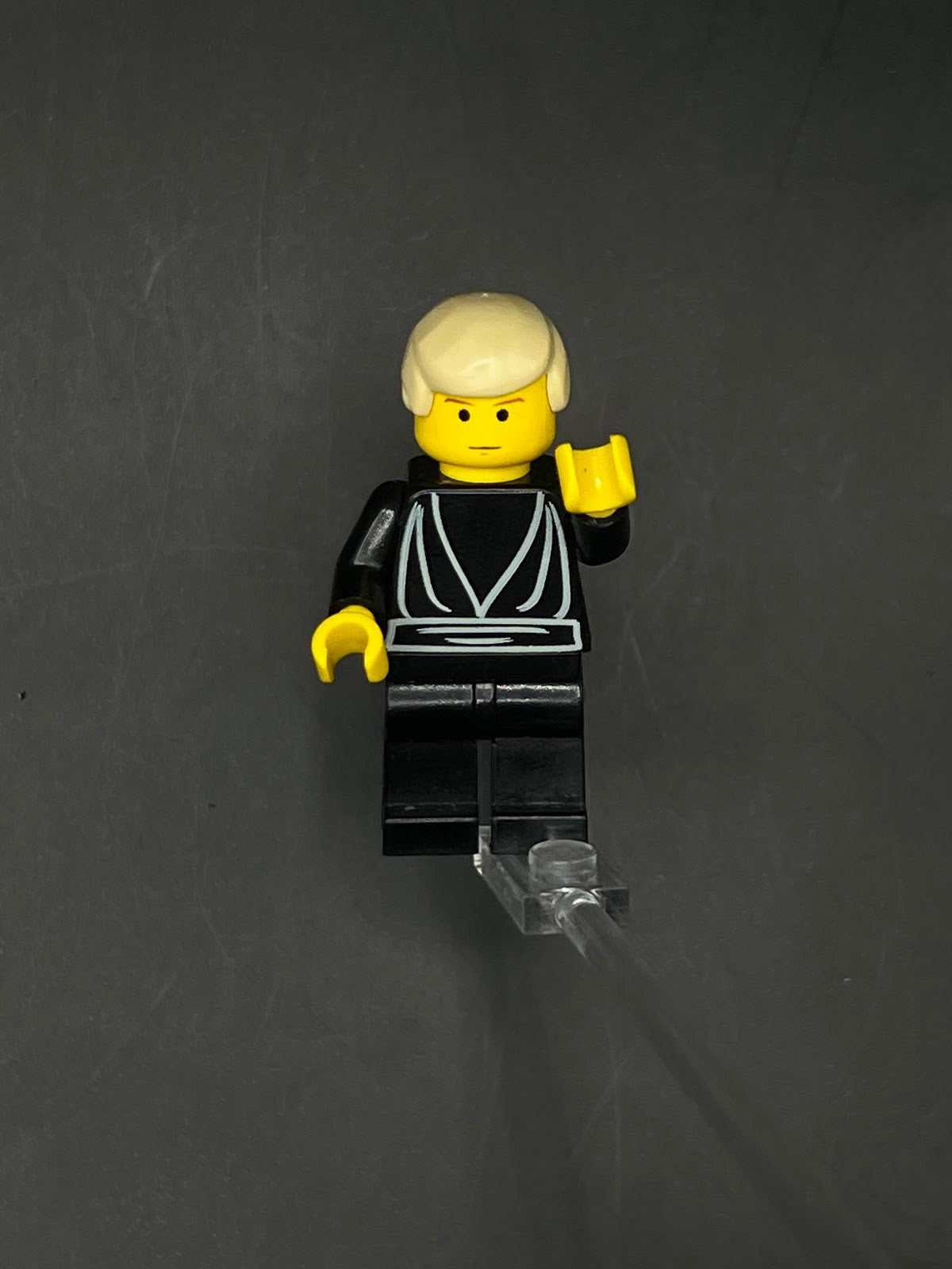 LEGO Minifigura Luke Skywalker Amarillo - Star Wars Legendaria