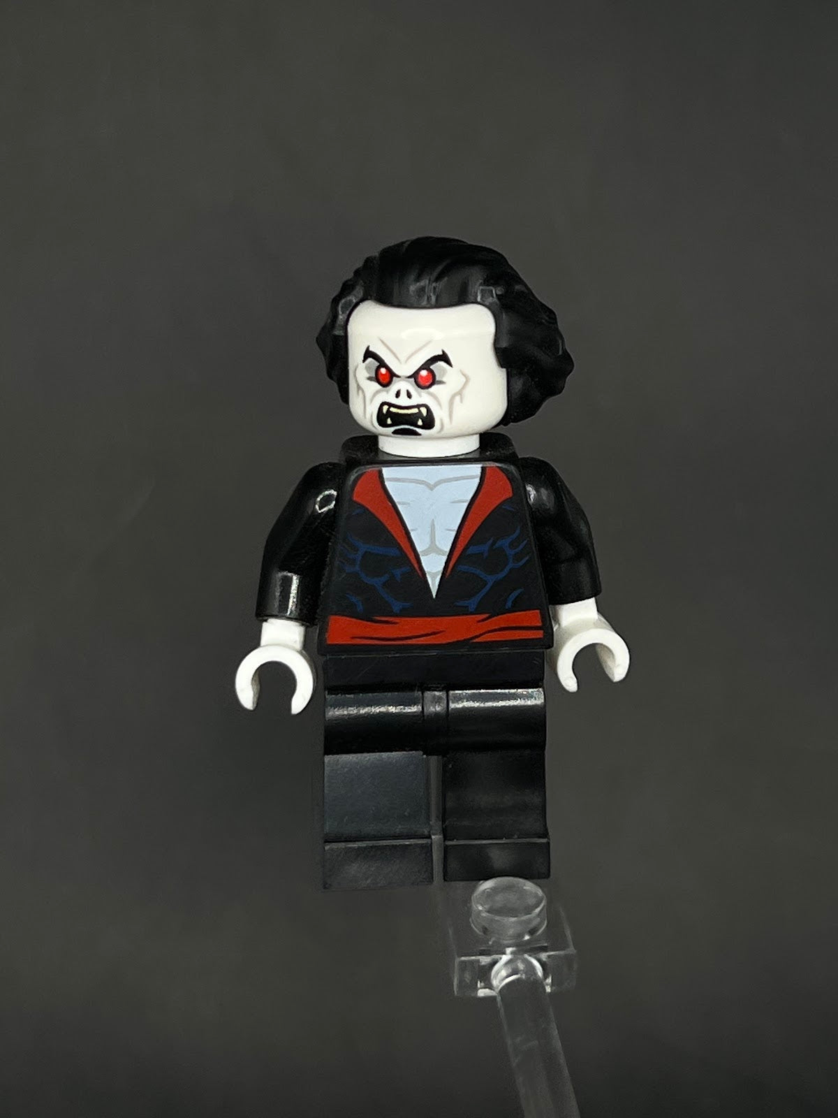LEGO Minifigura Morbius - Marvel Épica