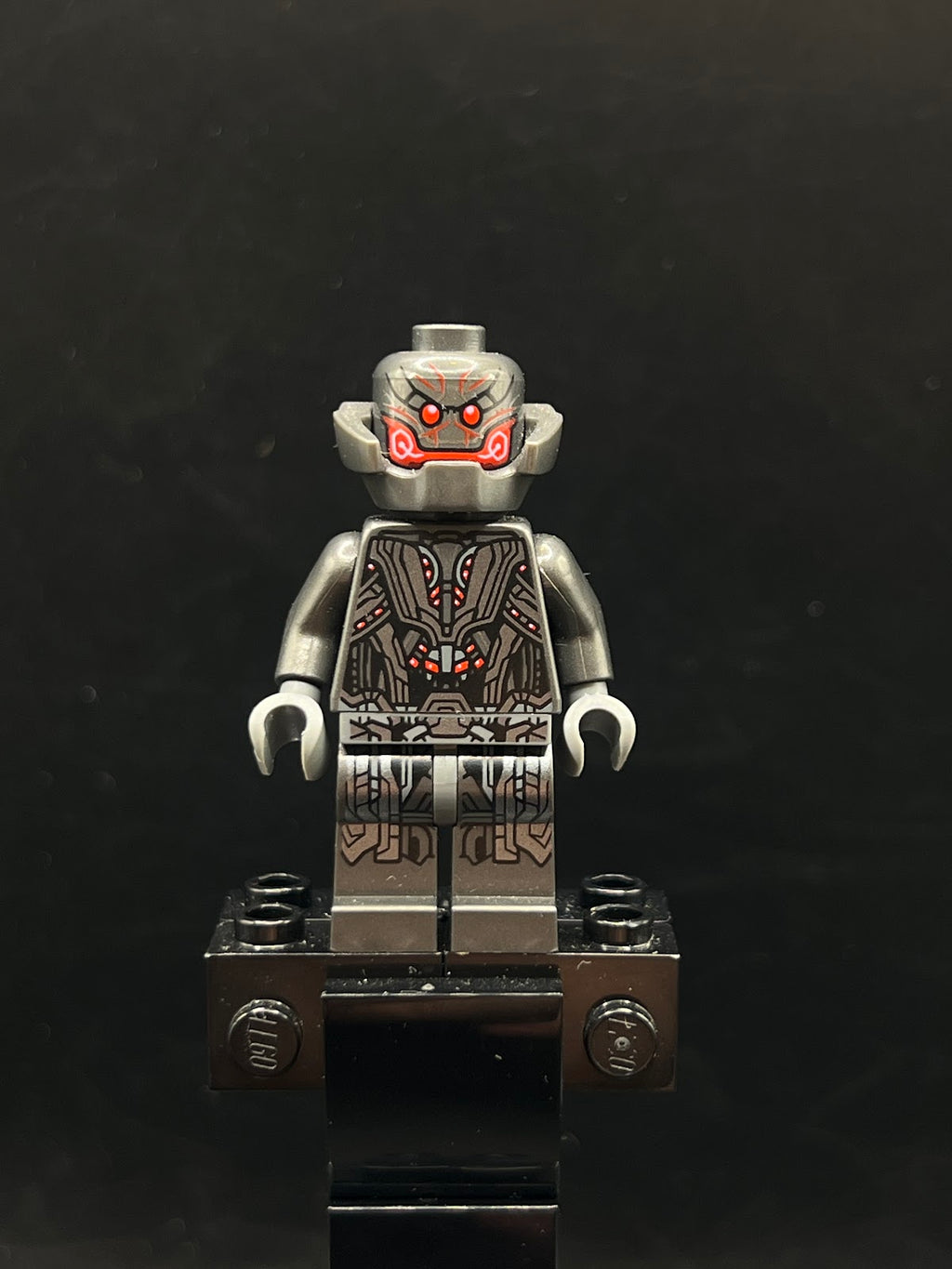 Ultron Prime - Foto real - DagaBlocks