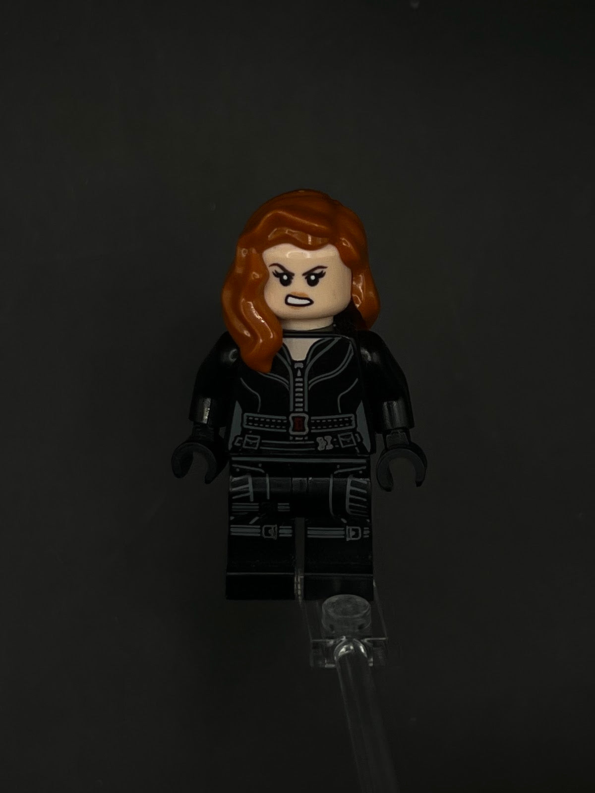 LEGO Minifigura Black Widow - Marvel Épica