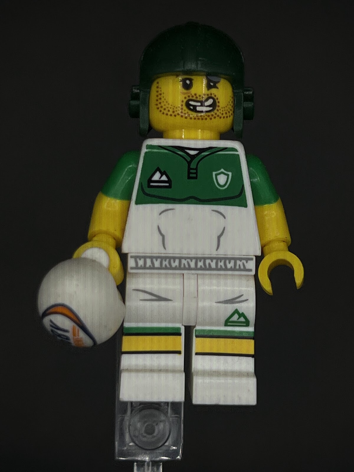 LEGO Minifigura Rugby Player - Colección Épica