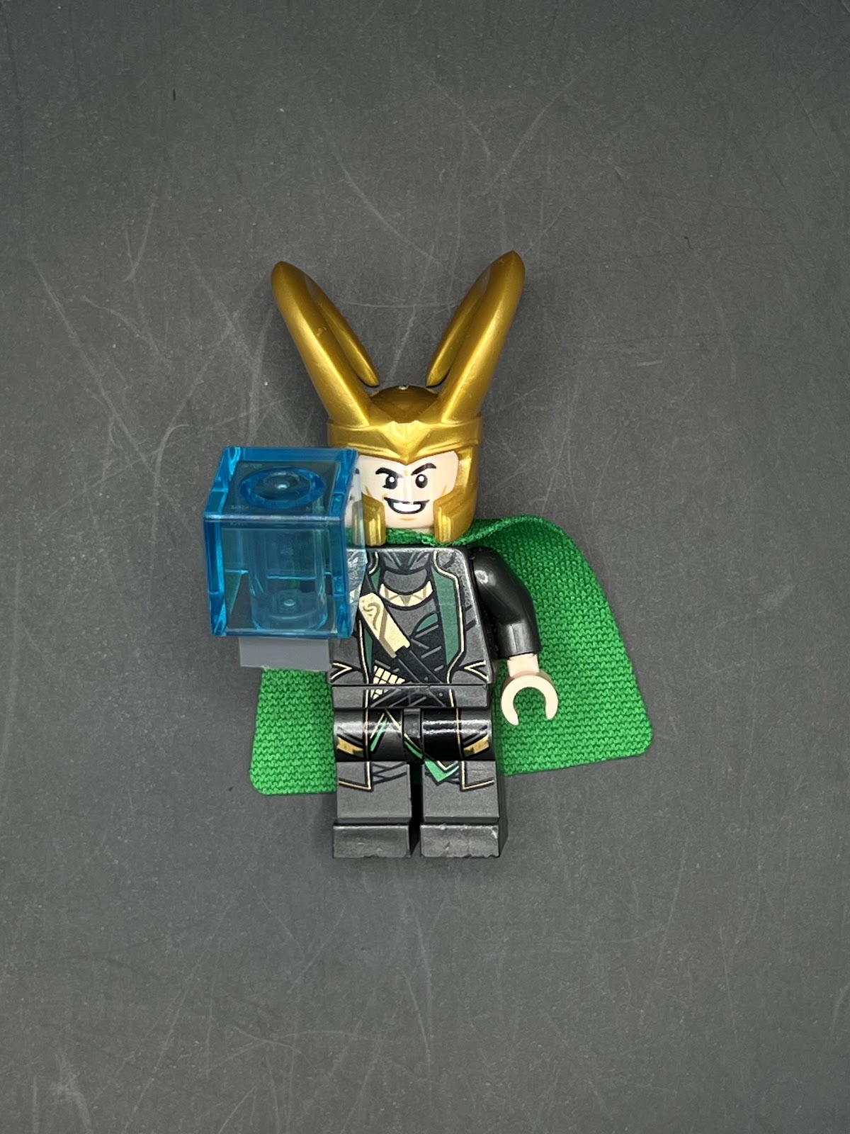 LEGO Minifigura Loki Capa De Tela - Marvel Legendaria