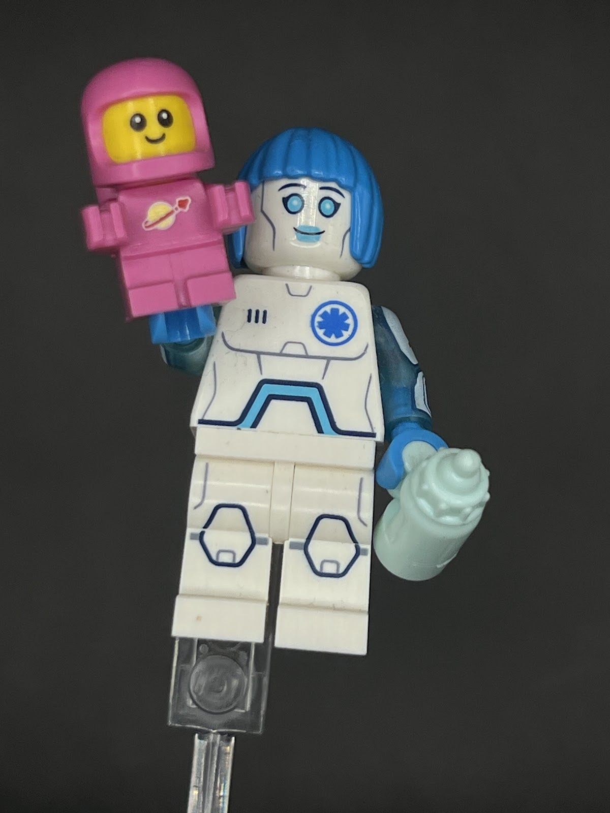 LEGO Minifigura Nurse Android - Colección Épica