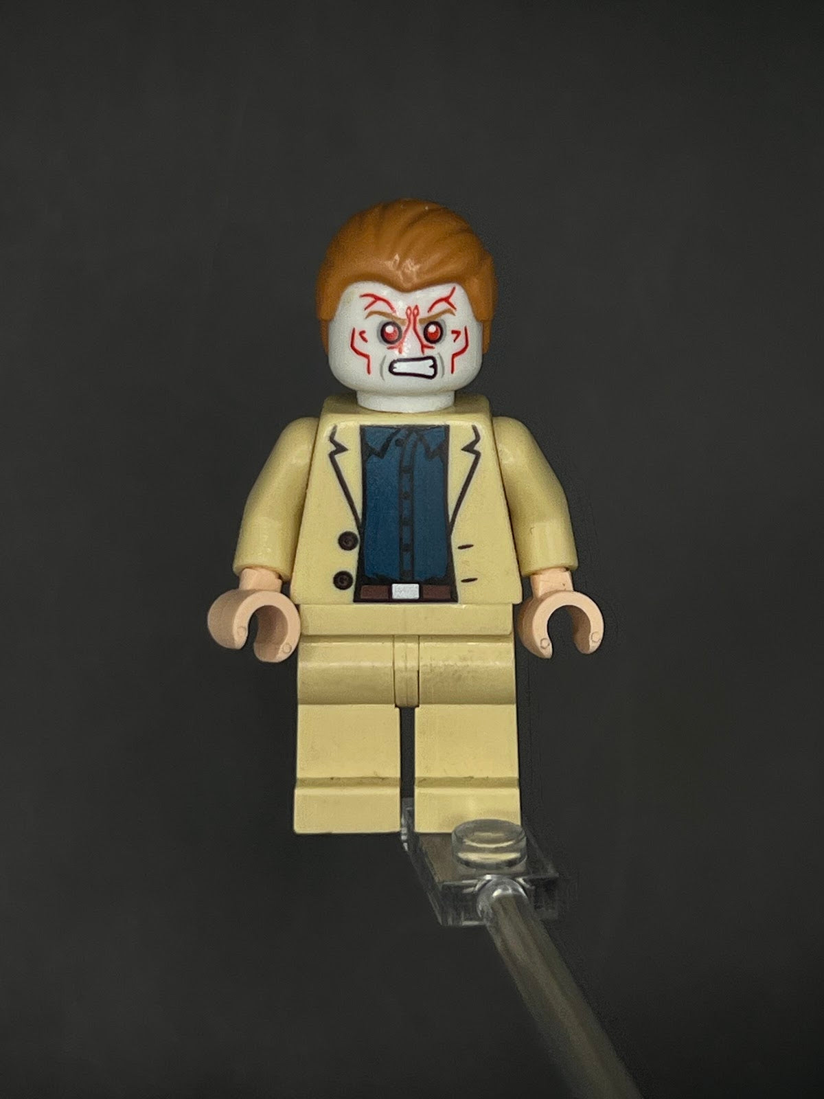 LEGO Minifigura Aldrich Killian - Marvel Épica
