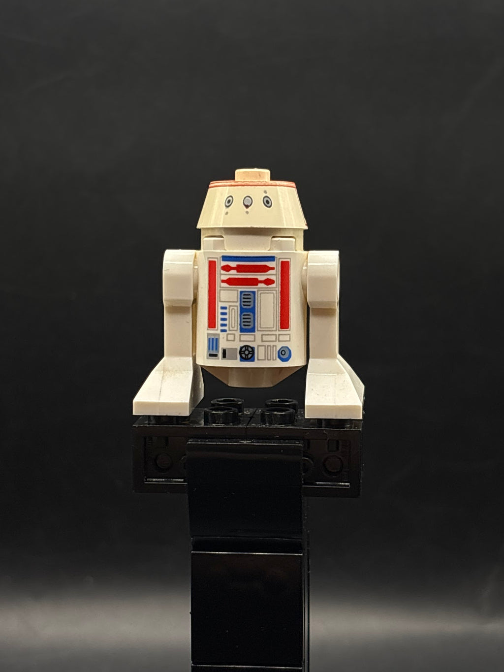 Astromech Droid, R5-D8 / R5-D4 - Truncated Cone Head, Blue Center Panel - Foto real - DagaBlocks