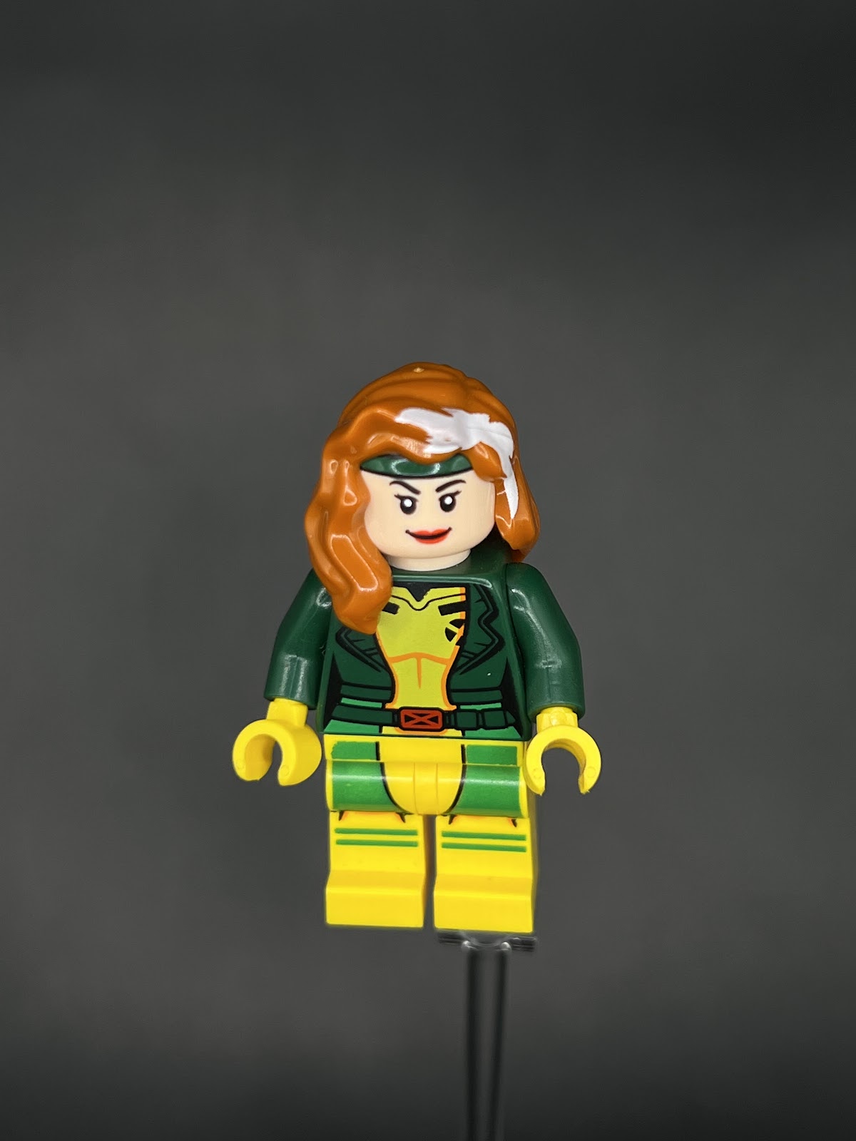 LEGO Minifigura Rogue - Marvel Legendaria