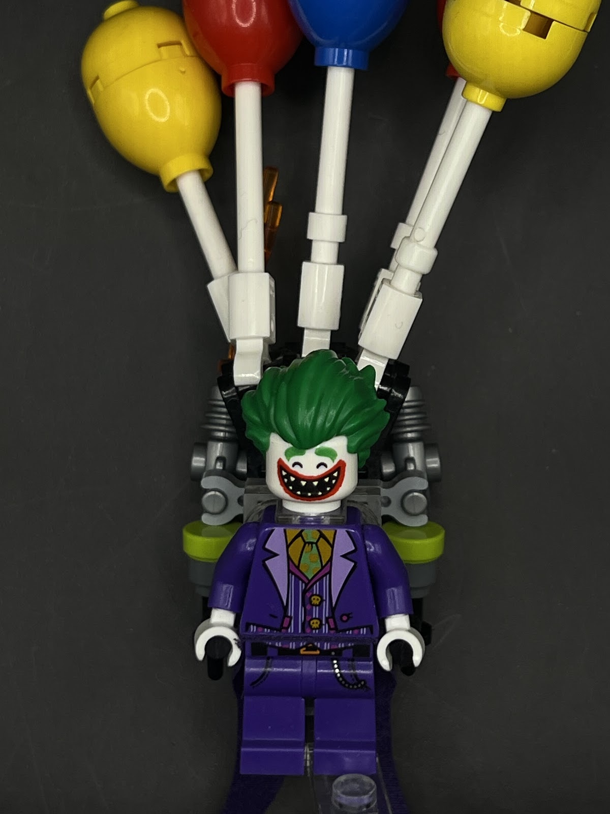 LEGO Minifigura Joker Lego Movie - DC Legendaria