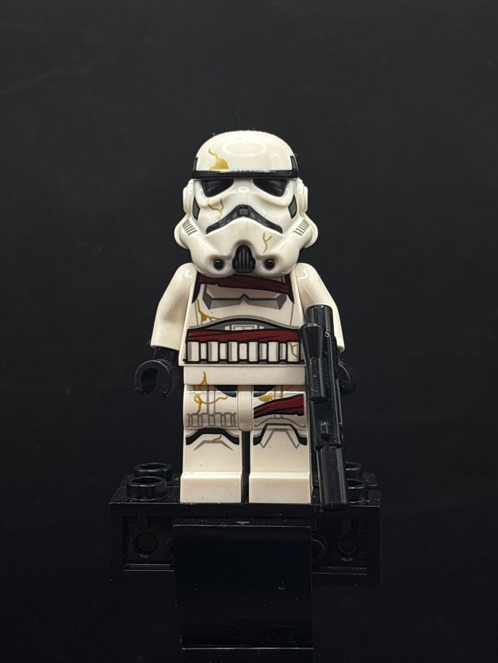 Night Trooper - White Helmet - Foto real - DagaBlocks