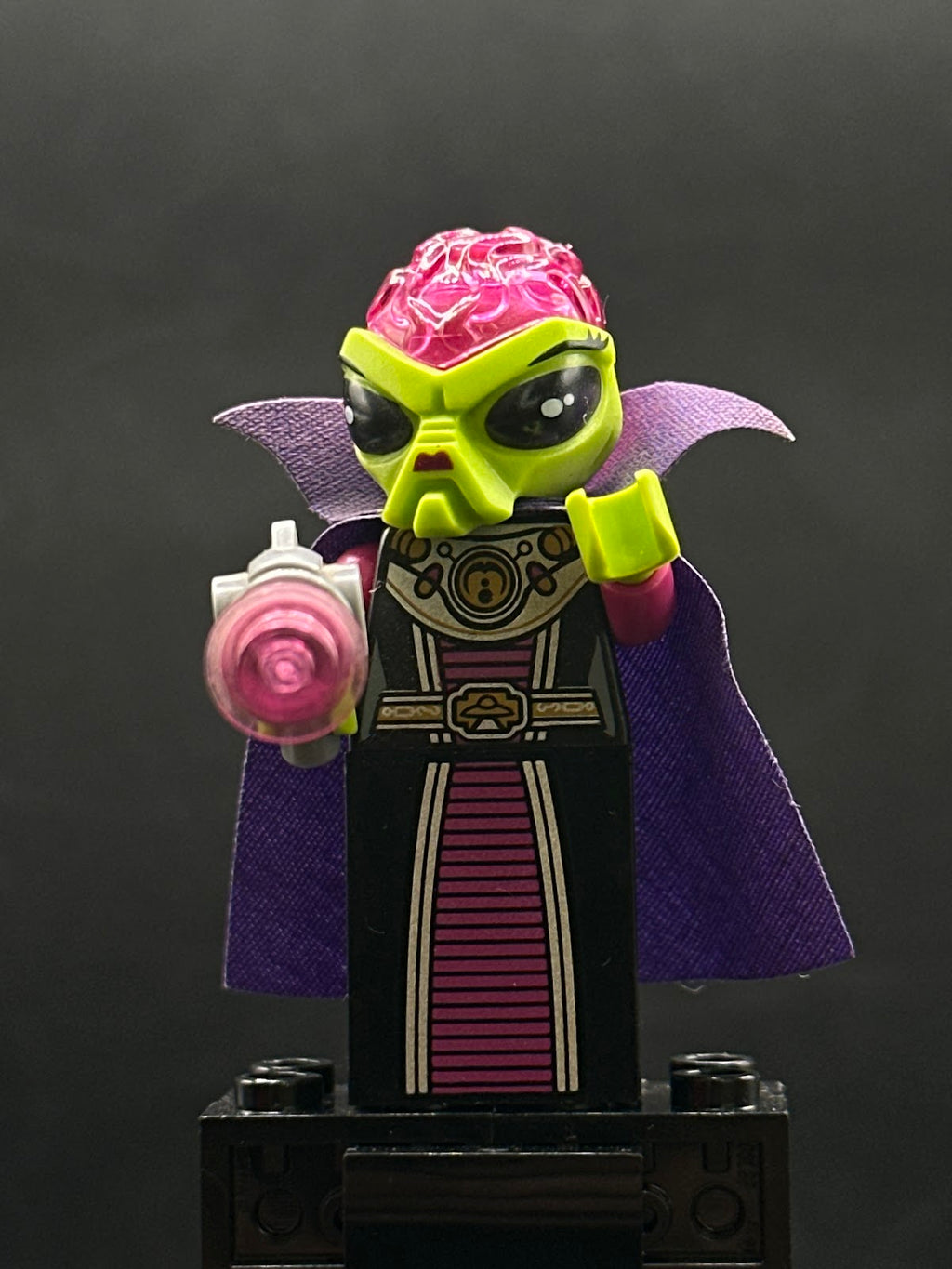 Alien Villainess, Series 8 (Minifigure Only without Stand and Accessories) - Foto real - DagaBlocks