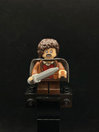 Frodo Baggins - Reddish Brown Jacket, Dark Brown Legs, Dark Bluish Gray Cape - Foto real - DagaBlocks