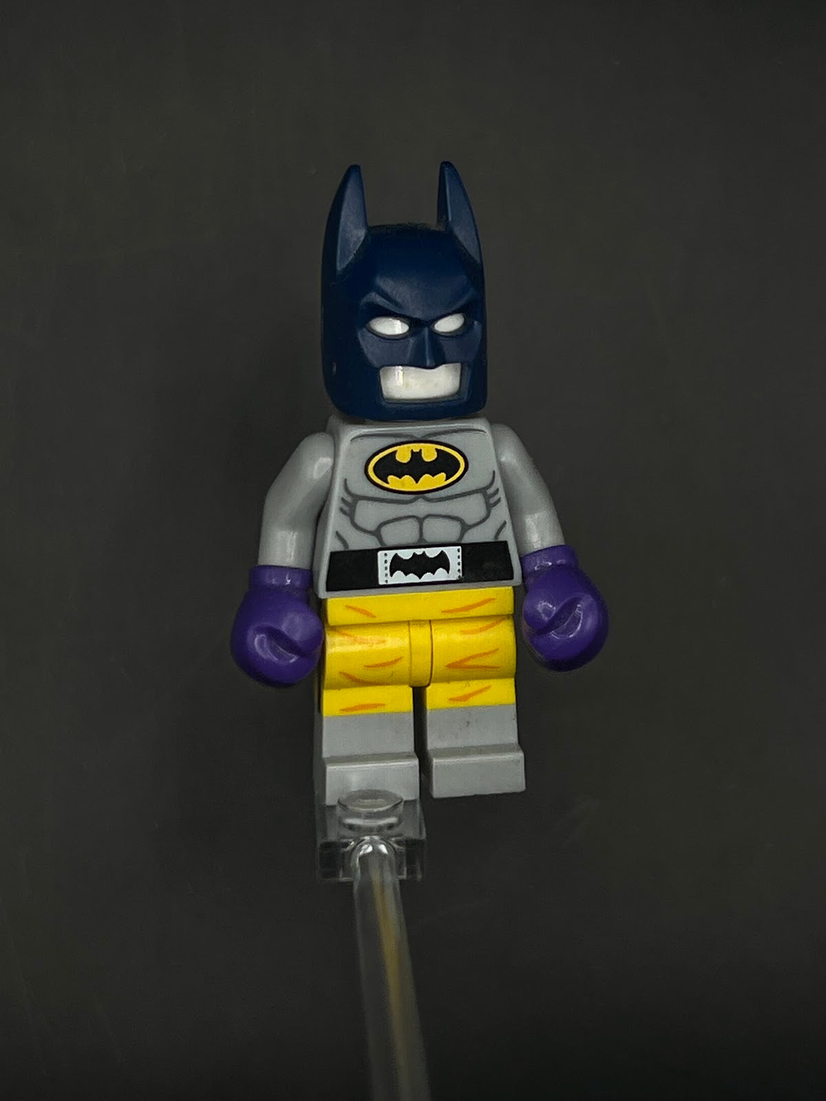 LEGO Minifigura Batman Guantes De Box - DC Legendaria