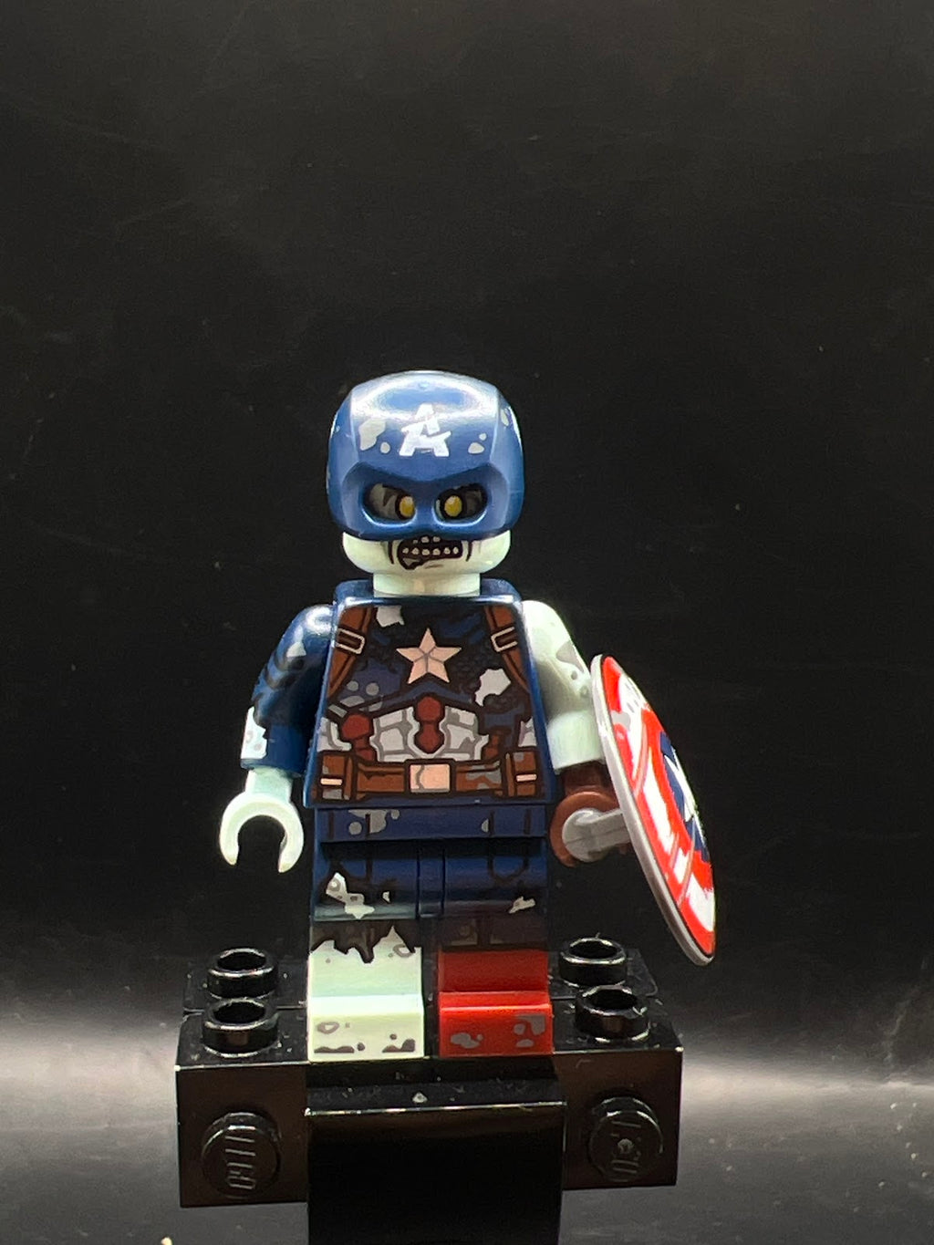 Zombie Captain America, Marvel Studios, Series 1 (Minifigure Only without Stand and Accessories) - Foto real - DagaBlocks