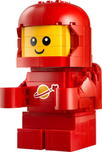 LEGO Set Up-scaled Baby Astronaut - Space — set armado
