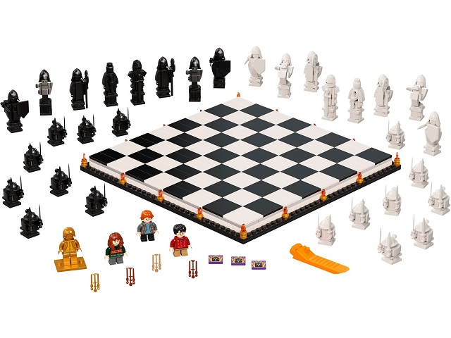 LEGO Set Hogwarts Wizard's Chess - Harry Potter — set armado