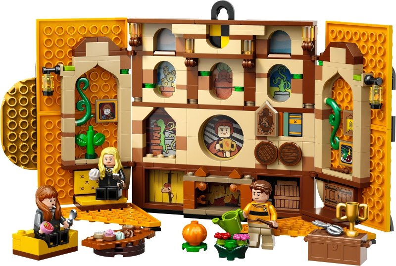 LEGO Set Hufflepuff House Banner - Harry Potter — set armado