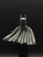 LEGO Minifigura Batman One Piece Cowl and Cape with Complex Bat Logo (1989) - DC — espalda