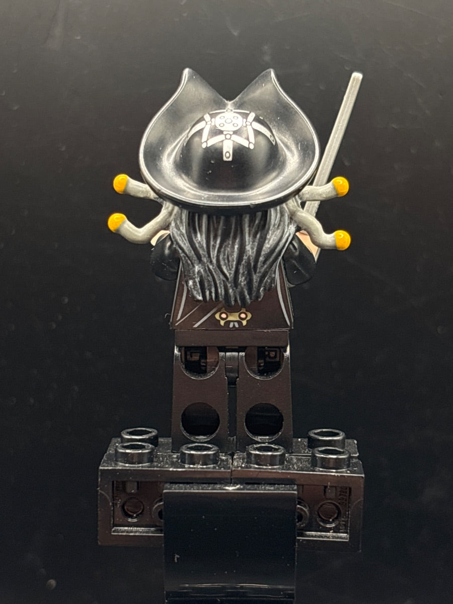 LEGO Minifigura Blackbeard - Pirates of the Caribbean — espalda