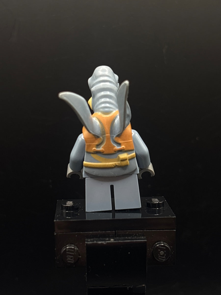 LEGO Minifigura Watto - Sand Blue, Printed Head, Dark Bluish Gray Hands - Star Wars — espalda