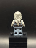 LEGO Minifigura Ash - NINJAGO — espalda