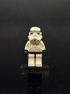 Imperial Stormtrooper - Black Head, Solid Mouth Helmet — frente
