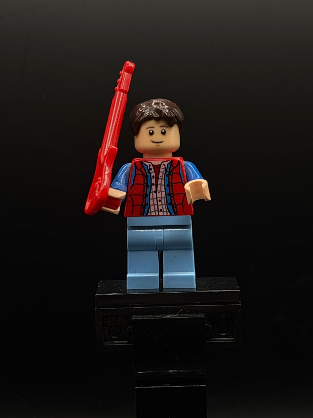 Marty McFly - Red Puffy Vest, Blue Arms — frente