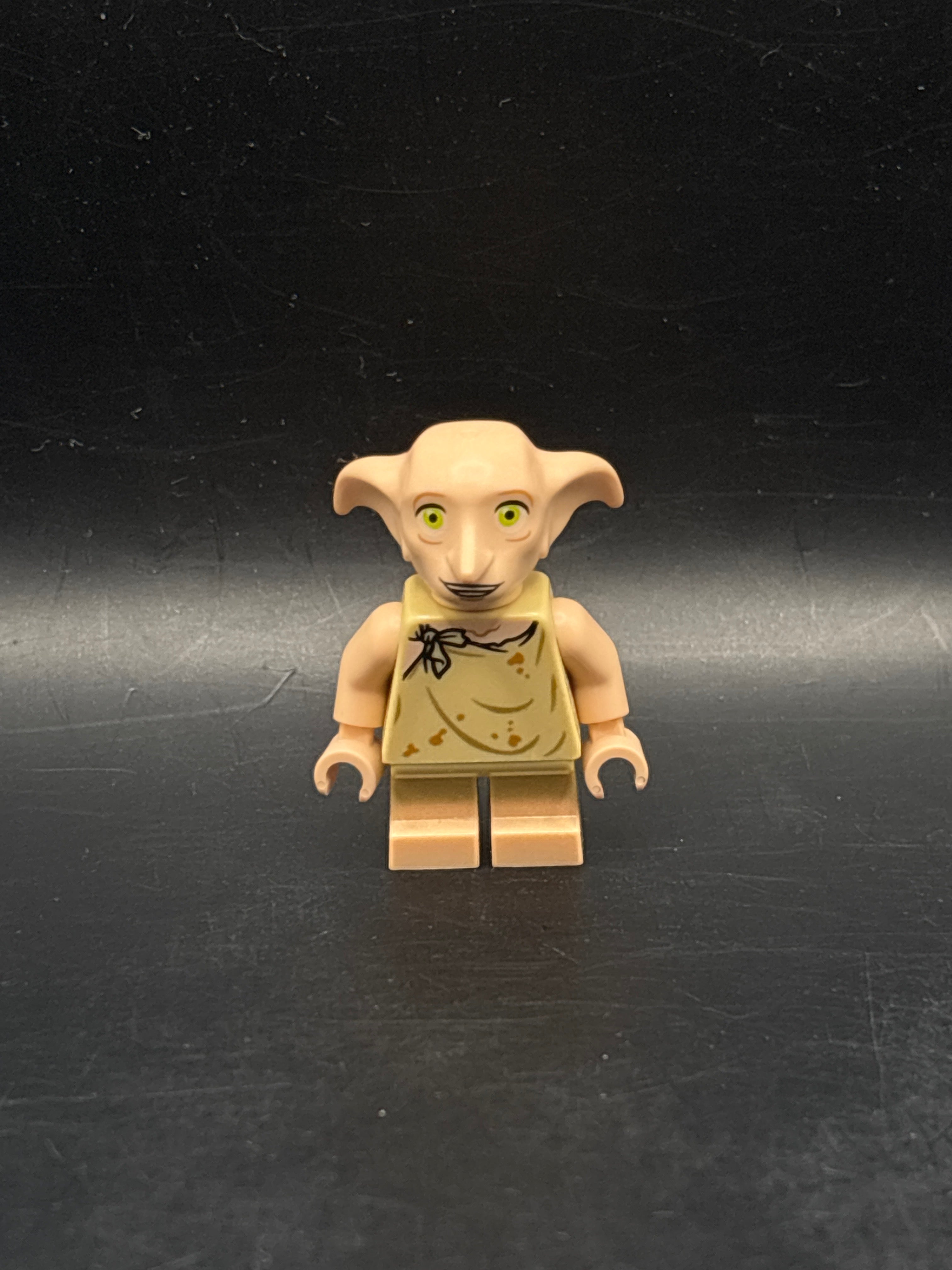 Dobby (Elf) - Light Nougat, Open Mouth Smile — frente