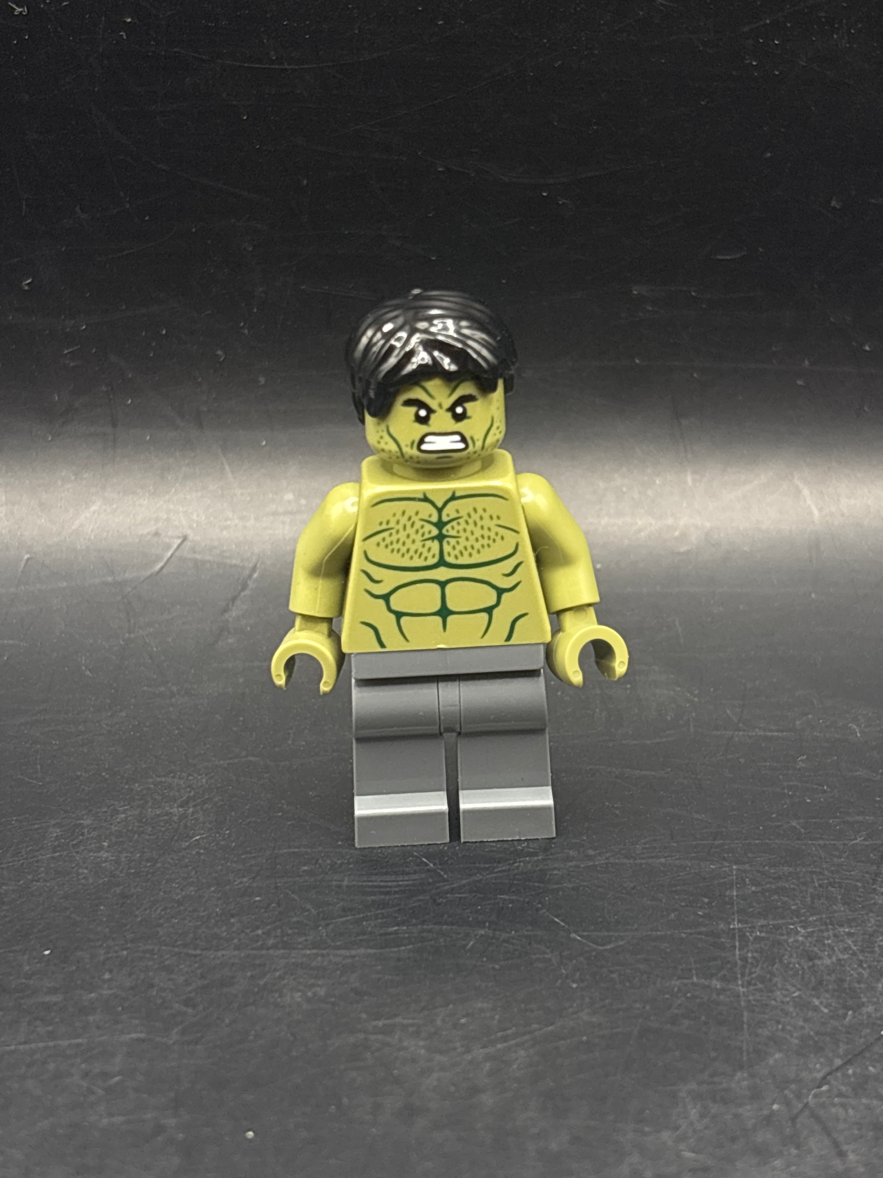 Hulk - Minifigure, Dark Bluish Gray Legs — frente