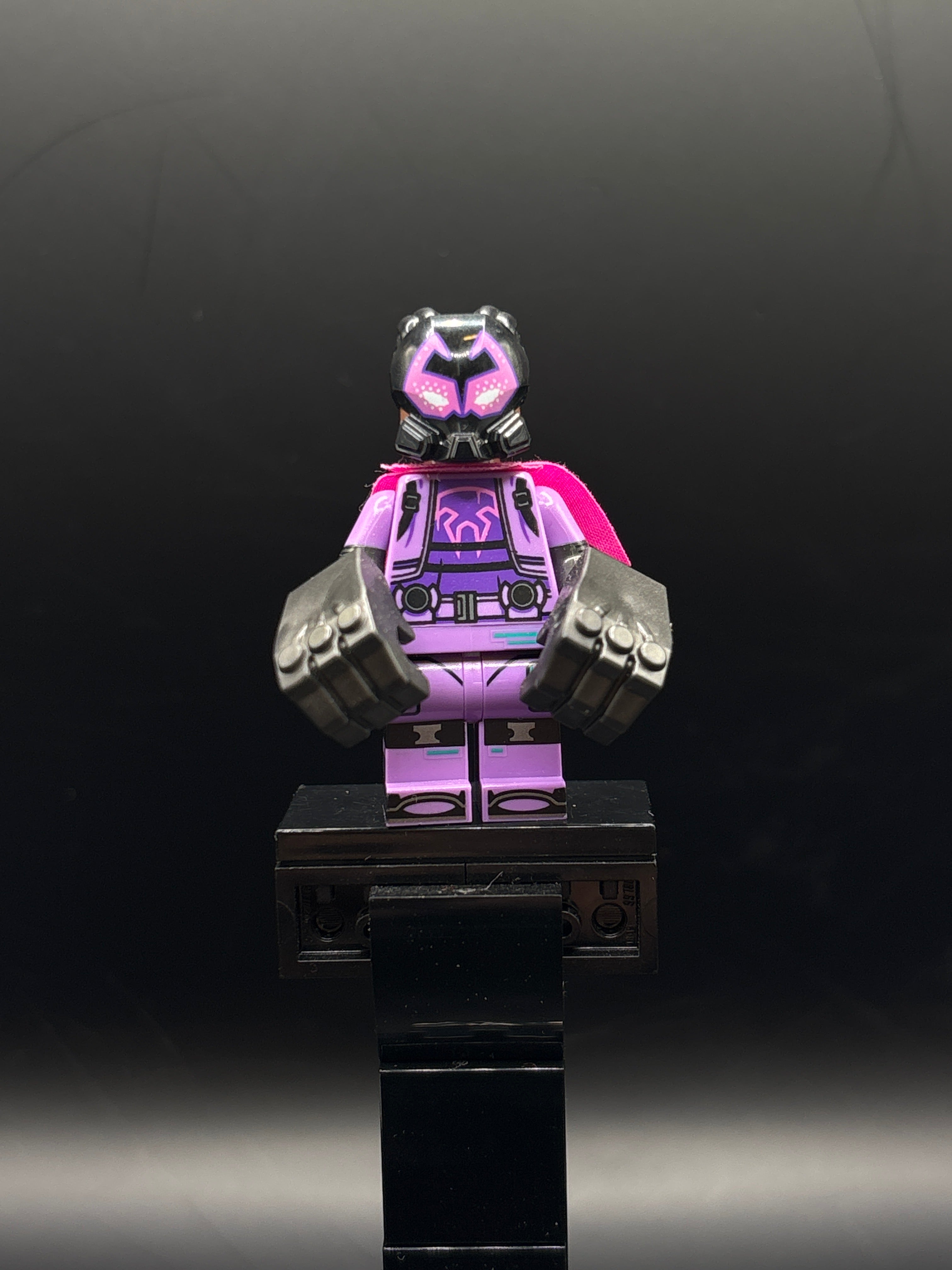 Miles G. Morales / Prowler, Spider-Man Across the Spider-Verse (Minifigure Only without Stand and Accessories) — frente
