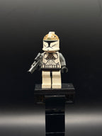 Clone Trooper Gunner (Phase 1) - Large Eyes — frente