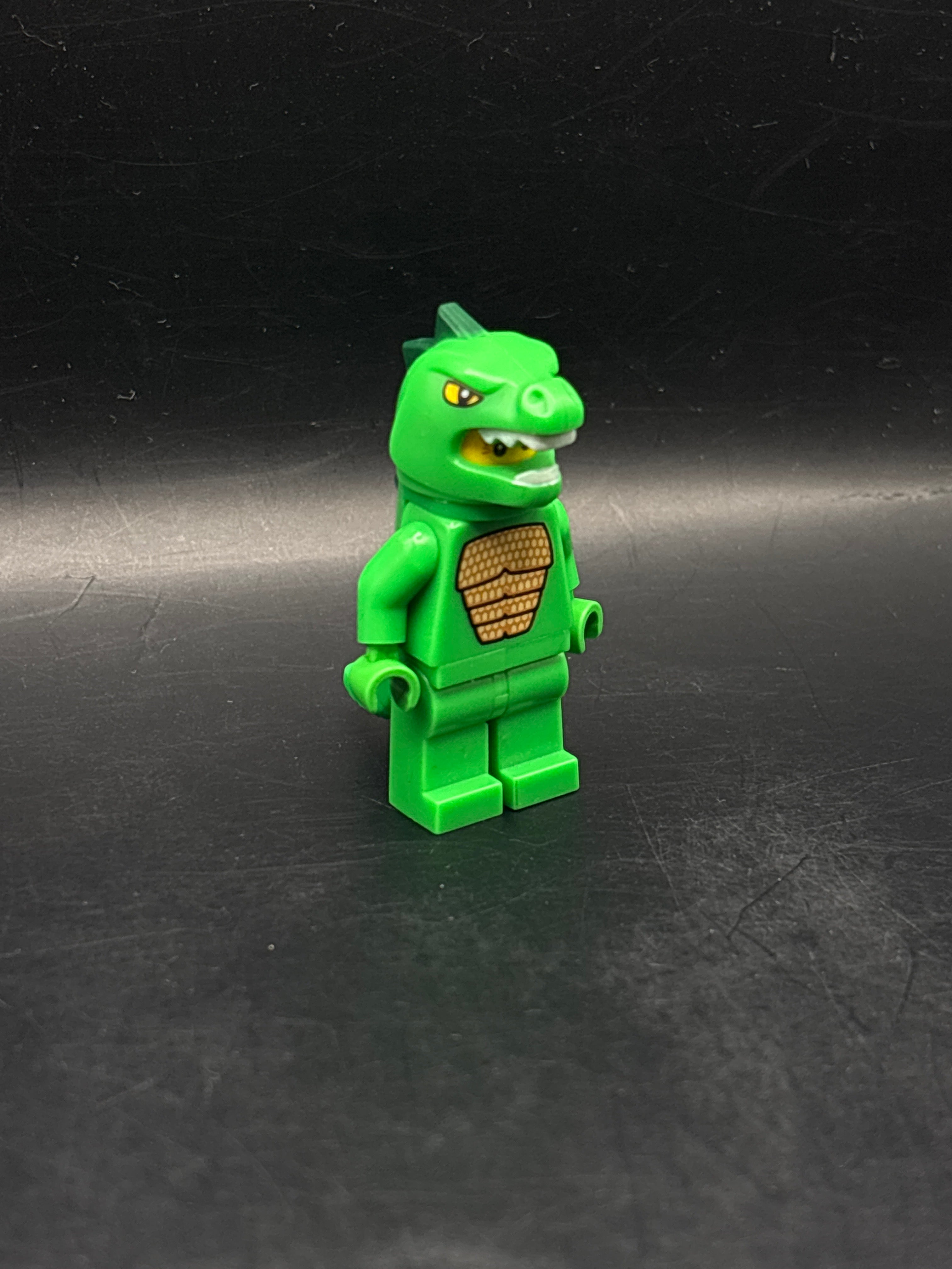 Lizard Man, Series 5 (Minifigure Only without Stand and Accessories) — frente