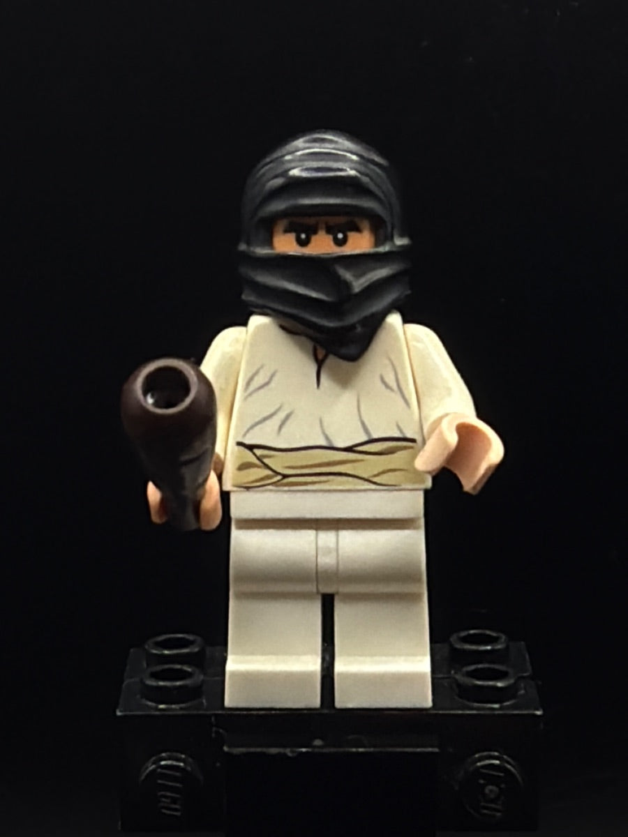LEGO Minifigura Cairo Thug - Indiana Jones — frente