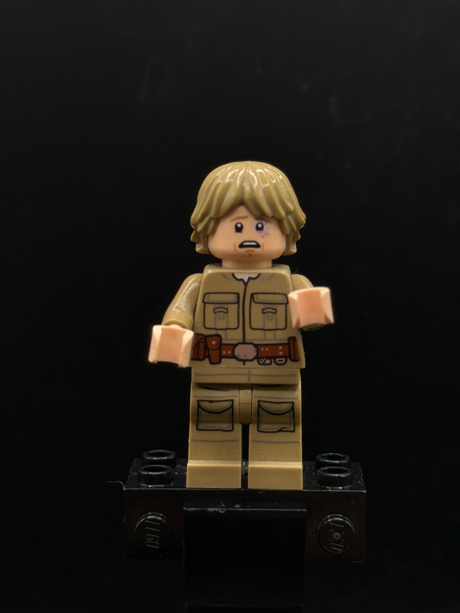 LEGO Minifigura Luke Skywalker (Cloud City, Dark Tan Shirt) - Star Wars — frente