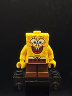 LEGO Minifigura SpongeBob Large Grin and Black Eyebrows - SpongeBob SquarePants — frente