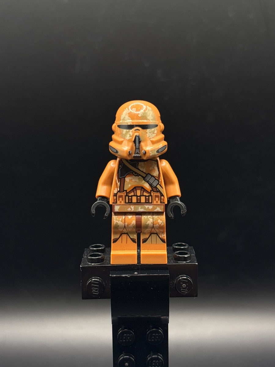 LEGO Minifigura Clone Airborne Trooper (Phase 2) Geonosis - Star Wars — frente