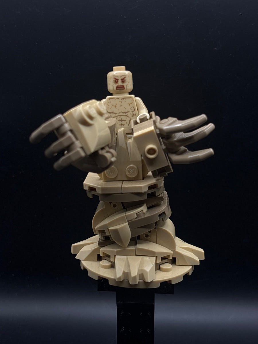 LEGO Minifigura Sandman - Sand Form, Printed Legs - Marvel — frente